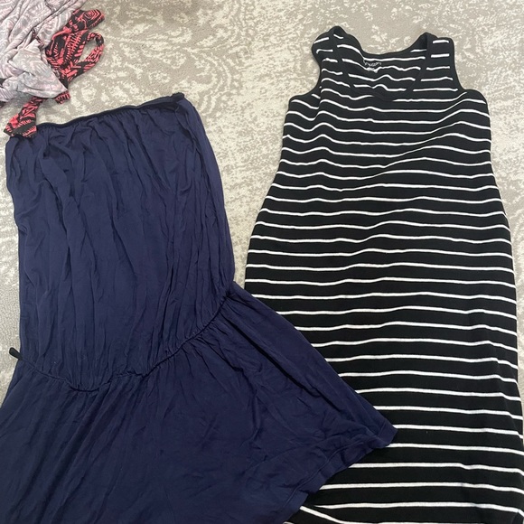 Size medium maternity bundle - Picture 5 of 6